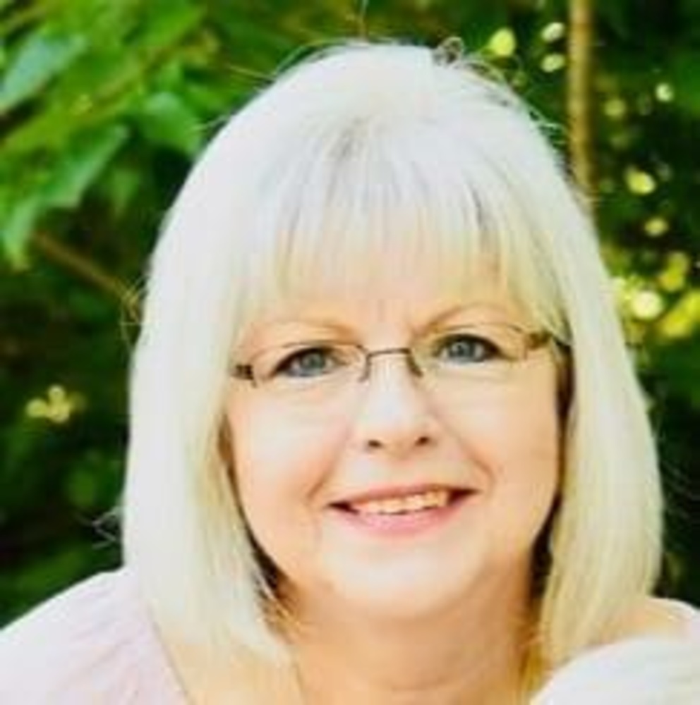 Meet your Posher, Debra